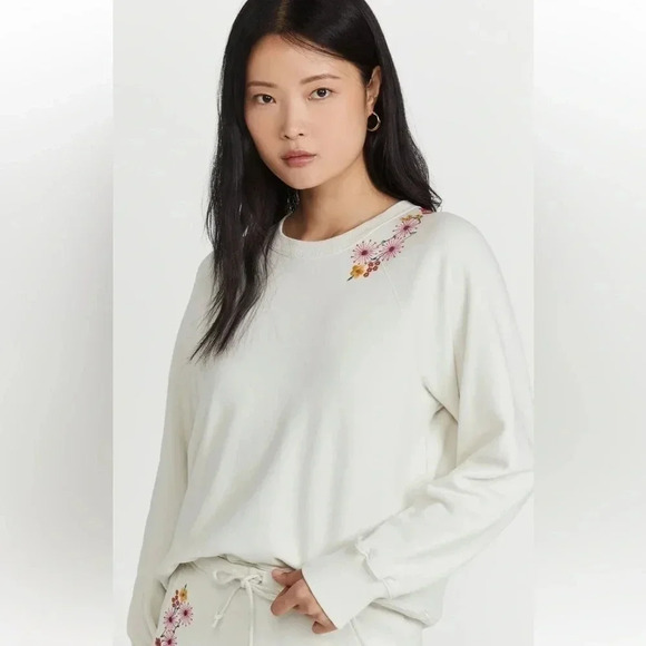 Something Navy flower embroidered crew-neck sweatshirt - Picture 1 of 9
